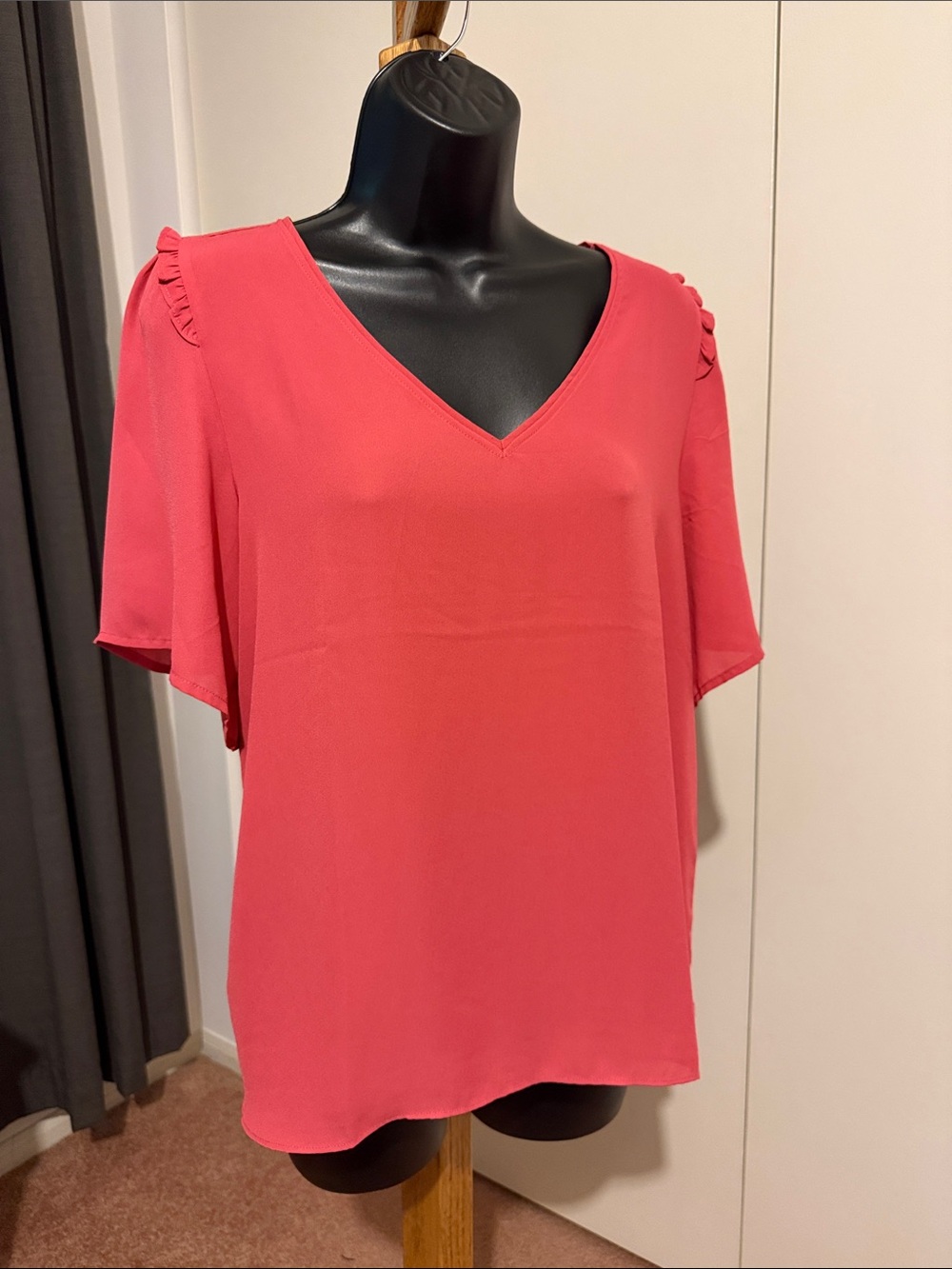 Loft V-Neck Short Sleeve Blouse